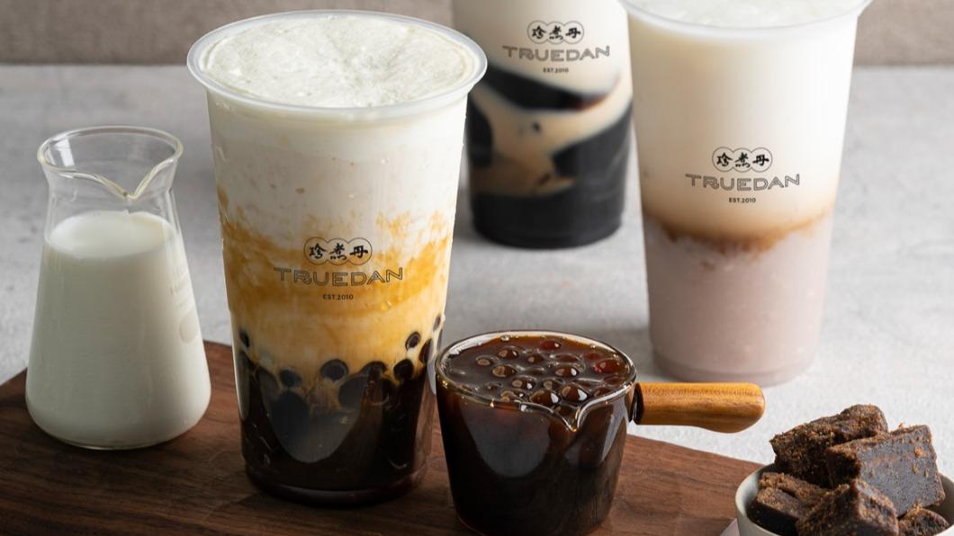 完成活動可享10款大杯飲品買一送一。（圖／珍煮丹提供）