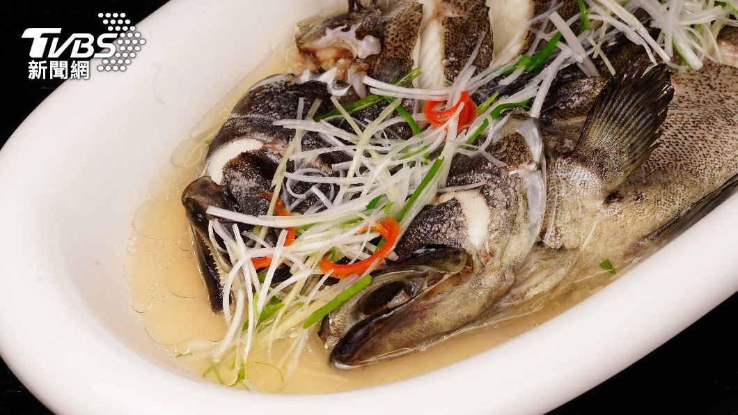 海鮮類可以取代熱量較高的肉類。（示意圖／Shutterstock達志影像）