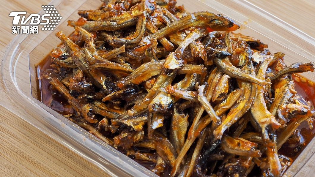 誤食殺蟲劑!市場魚乾遭加料 女吞下「抽搐口吐白沫」