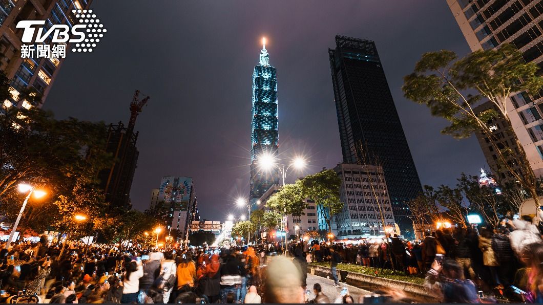 101煙火轉播今晚將登上國際。(示意圖/shutterstock達志影像)