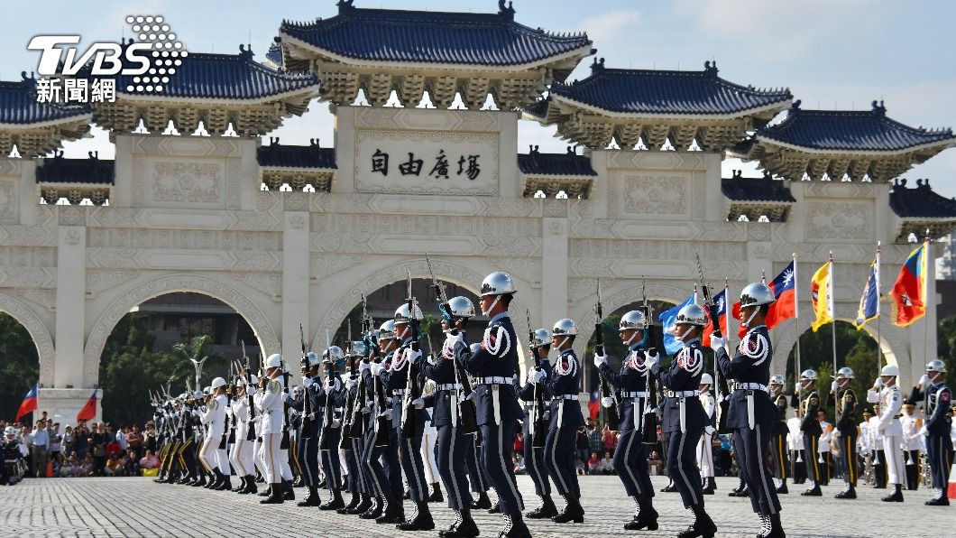 國慶日請假10/11至10/13,就能連放9天。(示意圖/shutterstock達志影像)