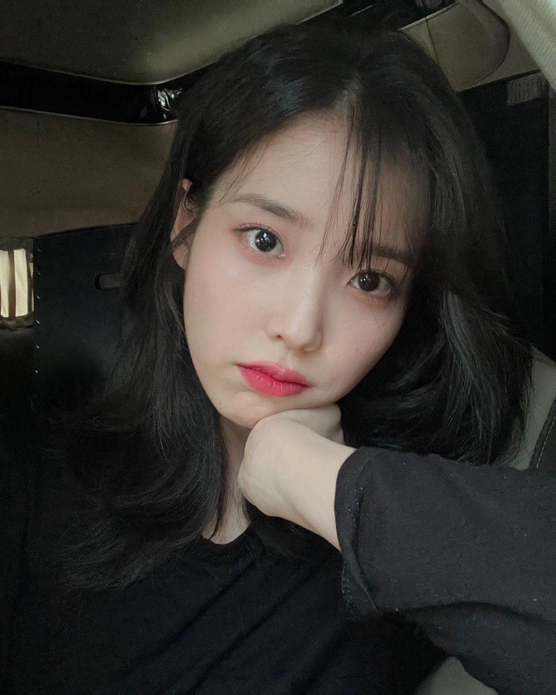 IU的經紀公司同樣坦承她與李鍾碩的戀情。(圖/翻攝自IU IG)