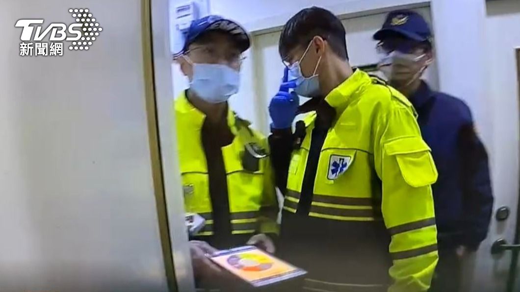 警消到場協助。(圖/TVBS)