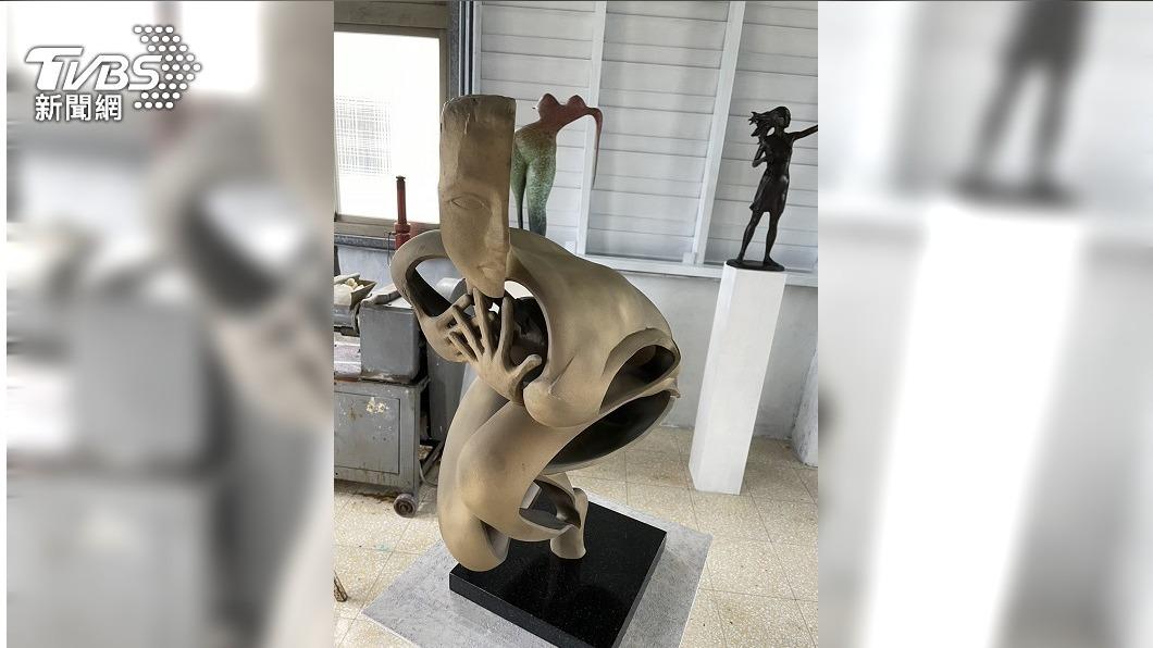 許維忠經典人體雕塑 面具壓扁鏤空皆美感