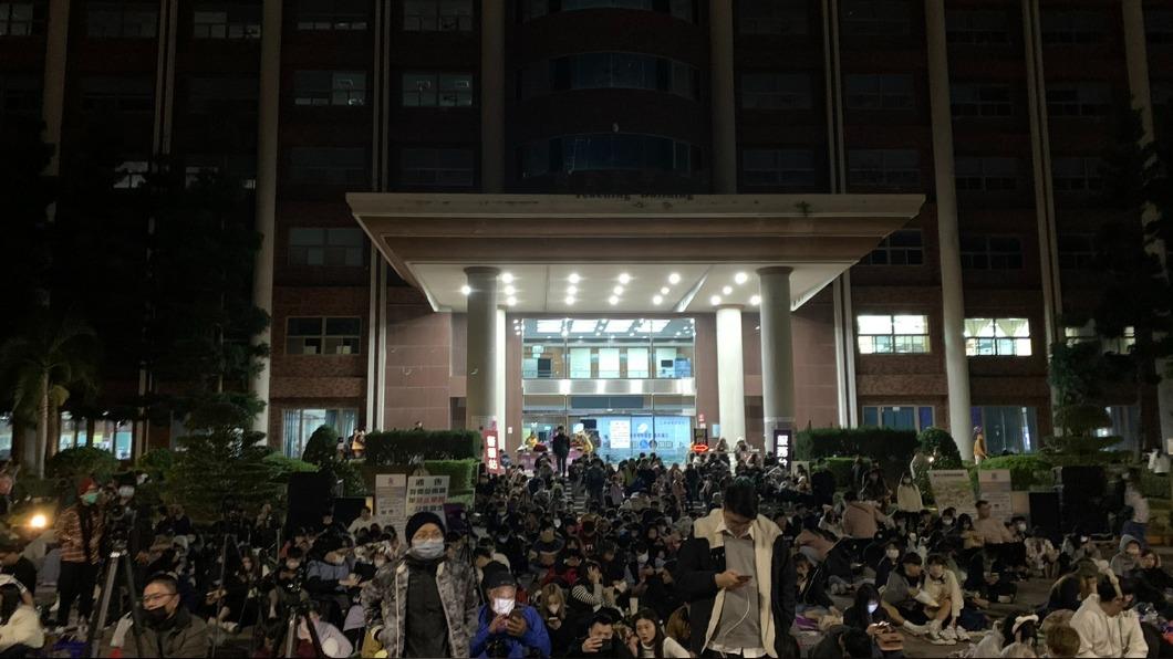 義守大學綜合教學大樓外平台。(圖/義大世界提供)