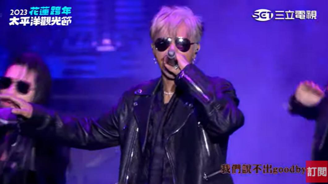 羅志祥串成20分鐘non-stop不間斷演出。(圖/翻攝自三立新聞網SETN YouTube)