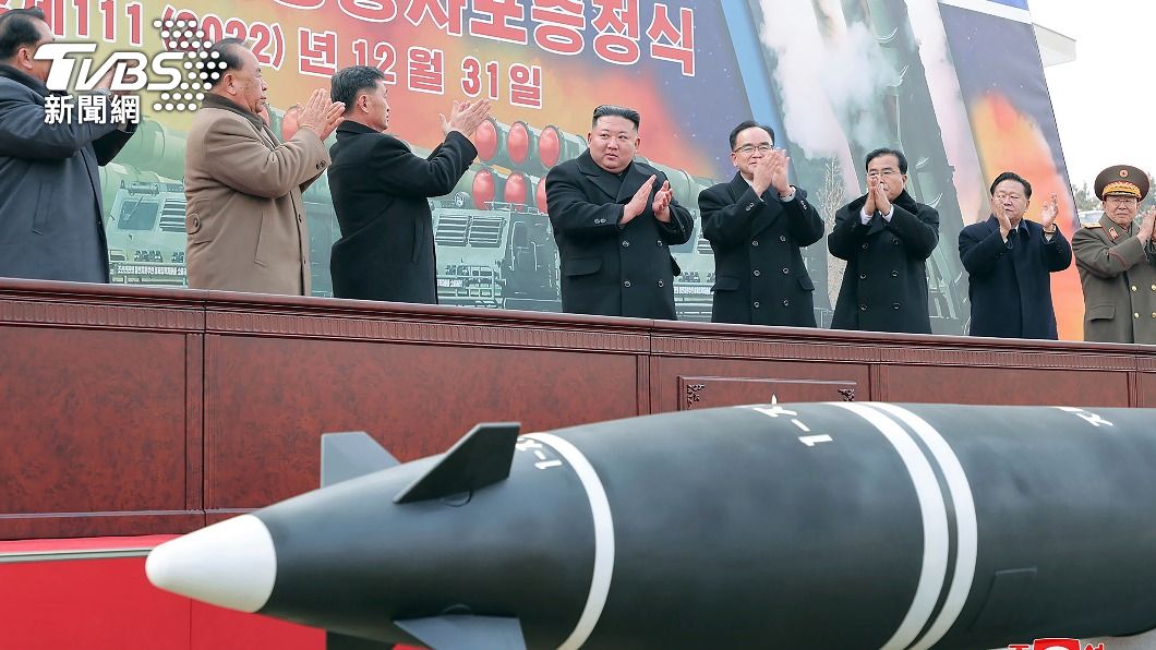 金正恩宣布北韓將大量生產核武。(圖/達志影像美聯社)