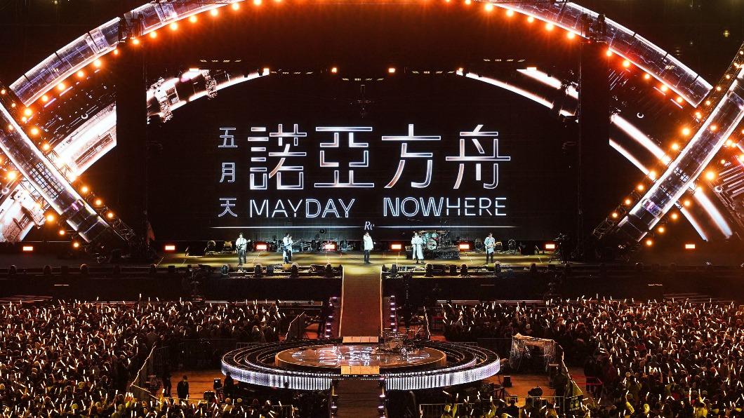 五月天喜歡在〈軋車〉橋段和歌迷互動，藉此測試歌迷們的熱情。（圖／相信音樂提供）