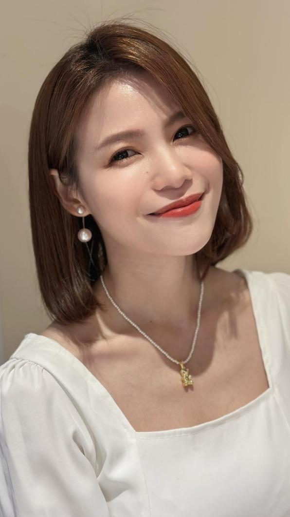 蘿莉塔結婚了。（圖／翻攝自蘿莉塔臉書）