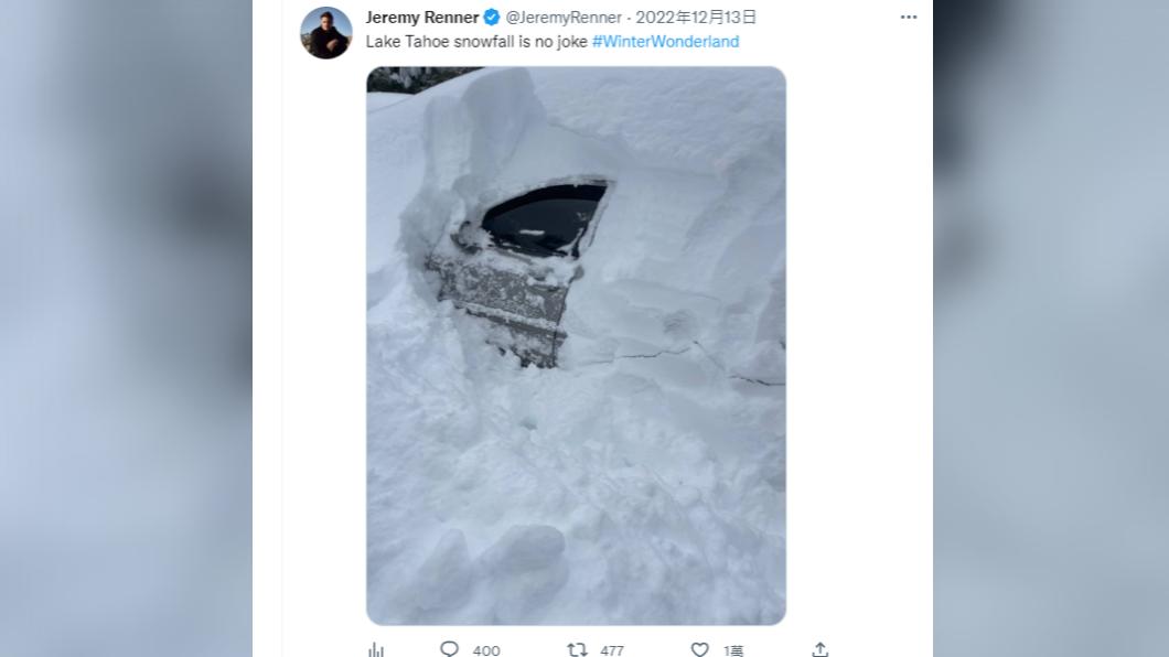 傑瑞米在年底13日表示太浩湖有著驚人的降雪量。（圖／jeremyrenner推特）