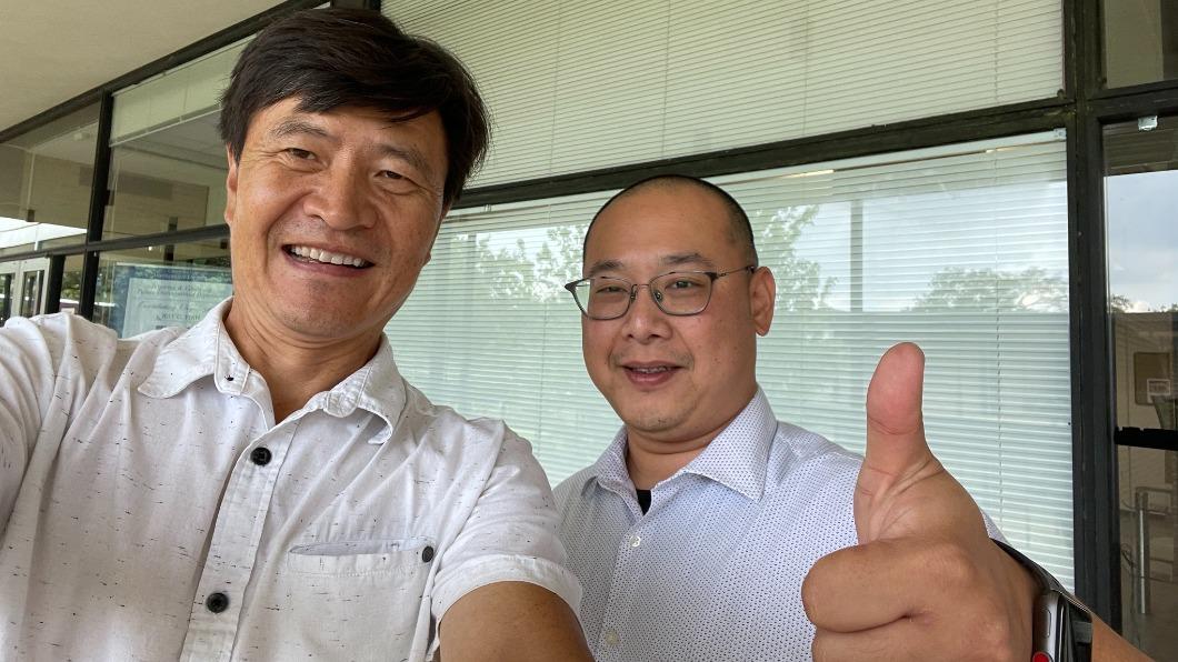 葉耀元（右）指出布雷系統僅僅是一個嚇阻。（圖／翻攝自葉教授的國際事務學院臉書）