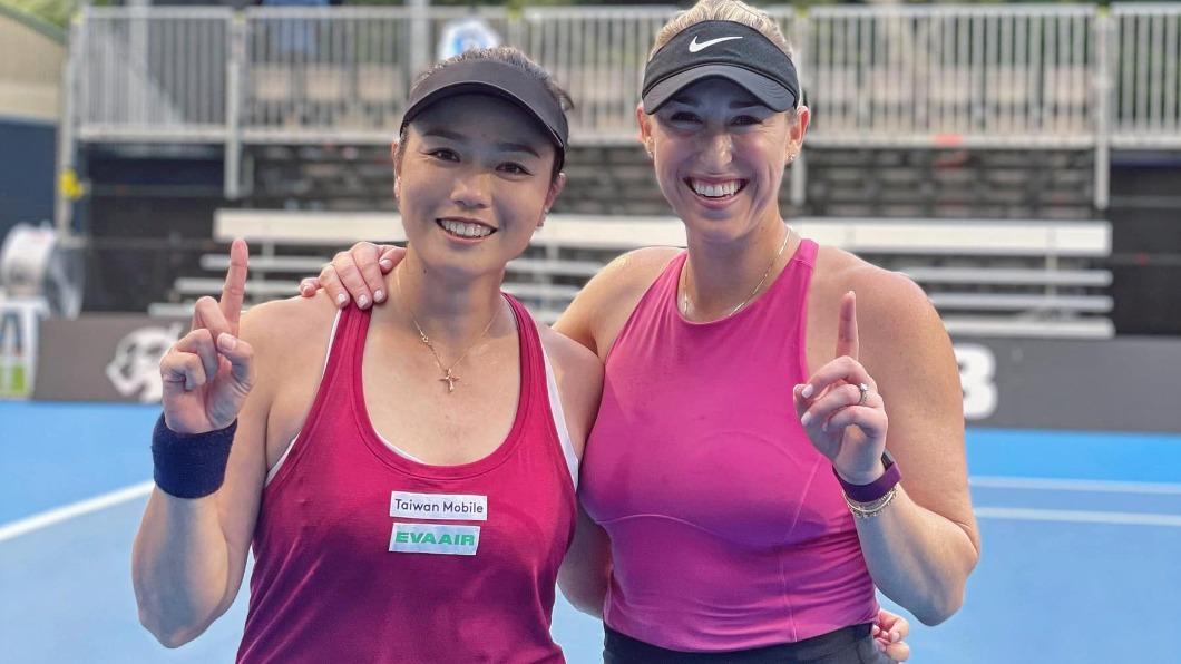 詹詠然新賽季首戰開紅盤 晉奧克蘭網賽女雙8強