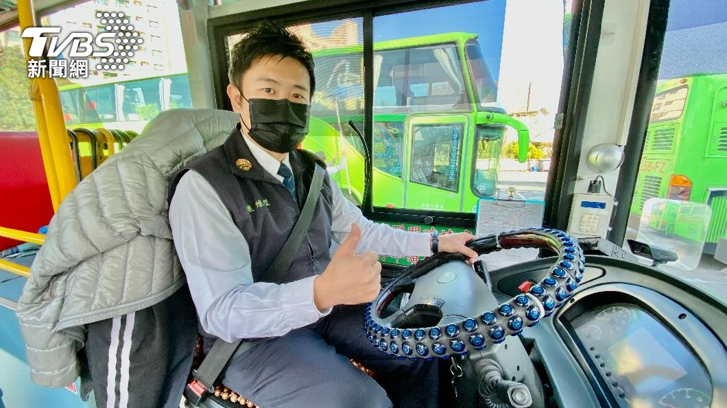 課業壓力大!公車司機暖心問候 學生感動:救了我一命