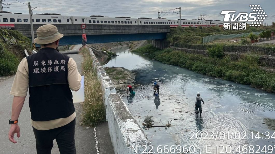屏東縣環保局人員當天前往稽查。（圖／屏東縣環保局提供）