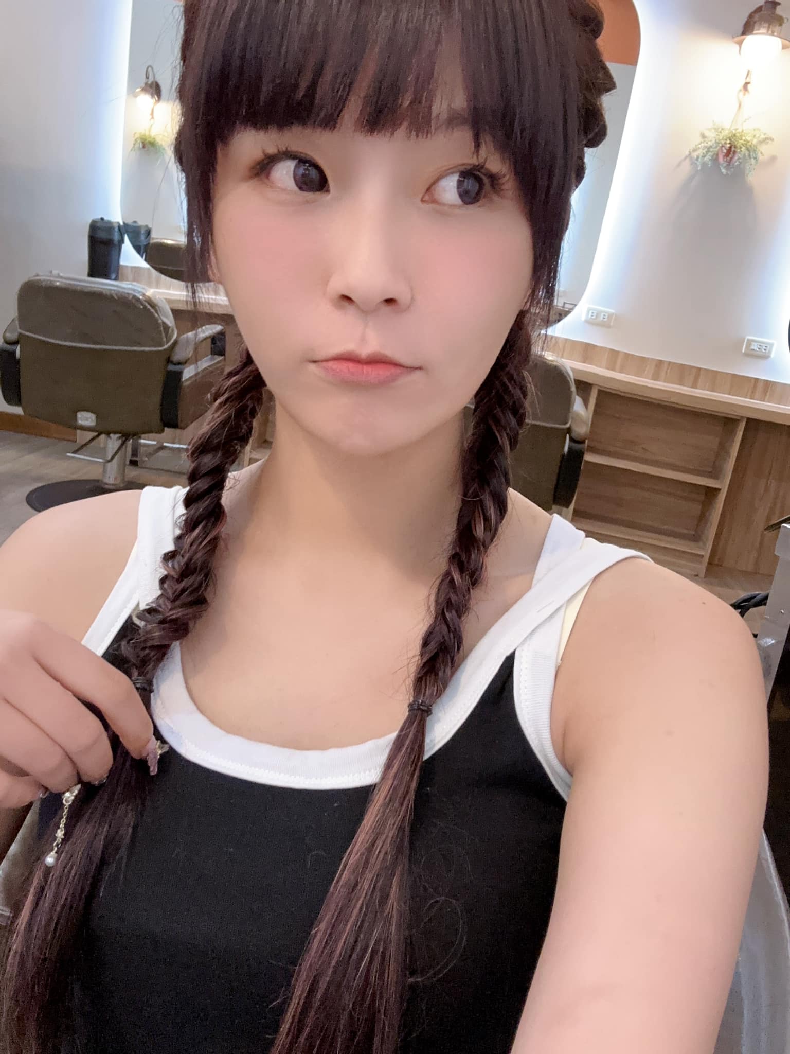 丟丟妹換新髮型。(圖/翻攝自樓頂揪樓下臉書)