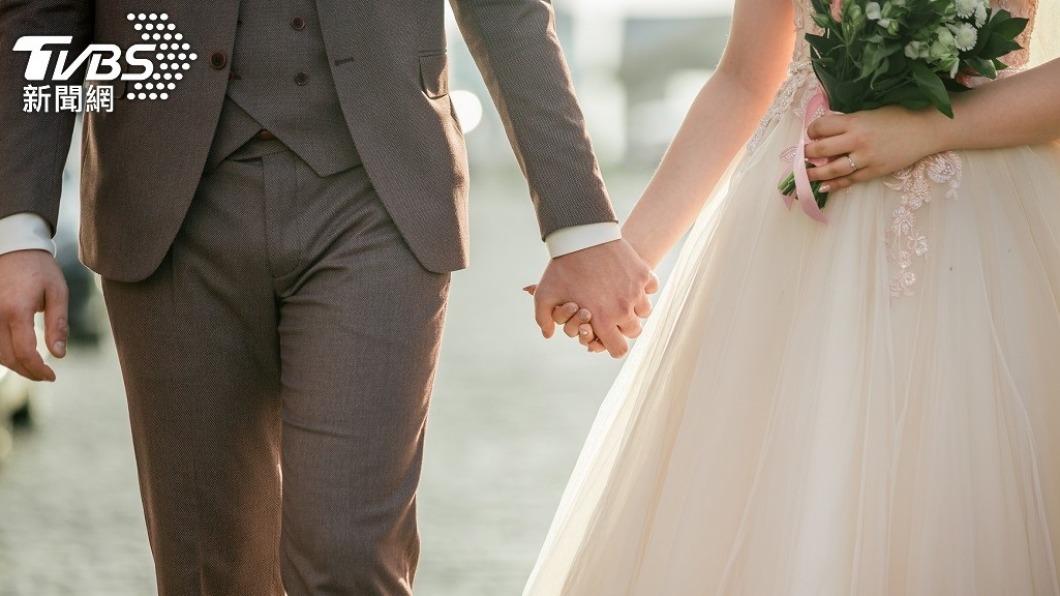 奶奶臨走前告訴孫媳婦們,「多愛自己一點」。(示意圖/shutterstock達志影像)