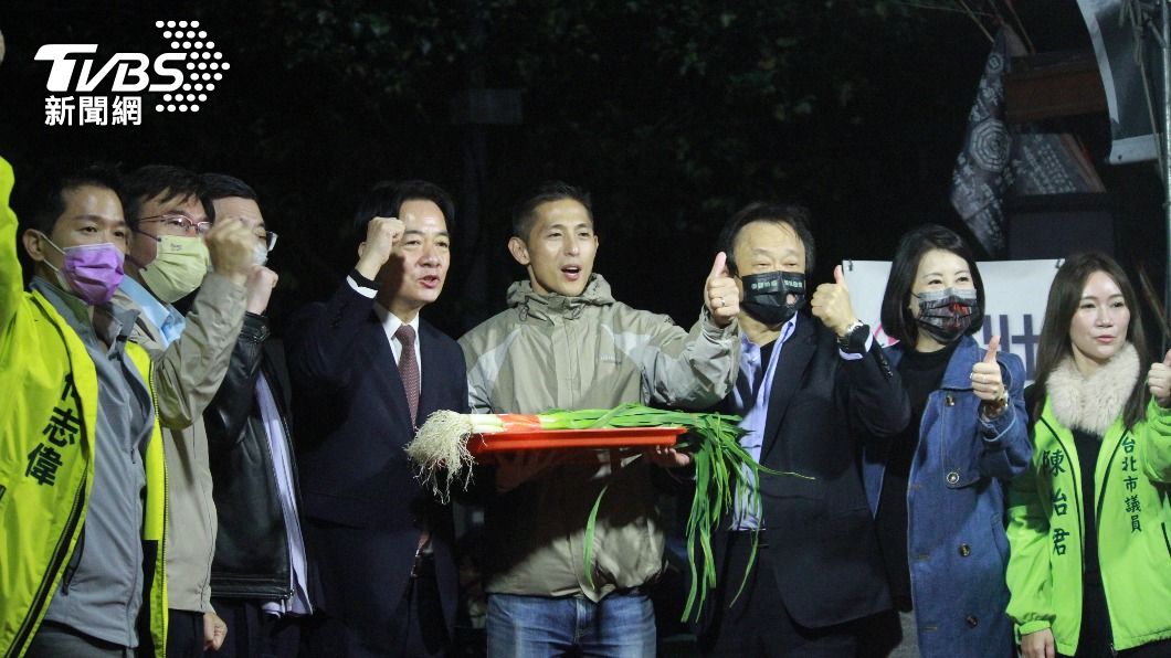 副總統賴清德力挺北市第三選區立委補選候選人吳怡農。(圖/方炳超攝)