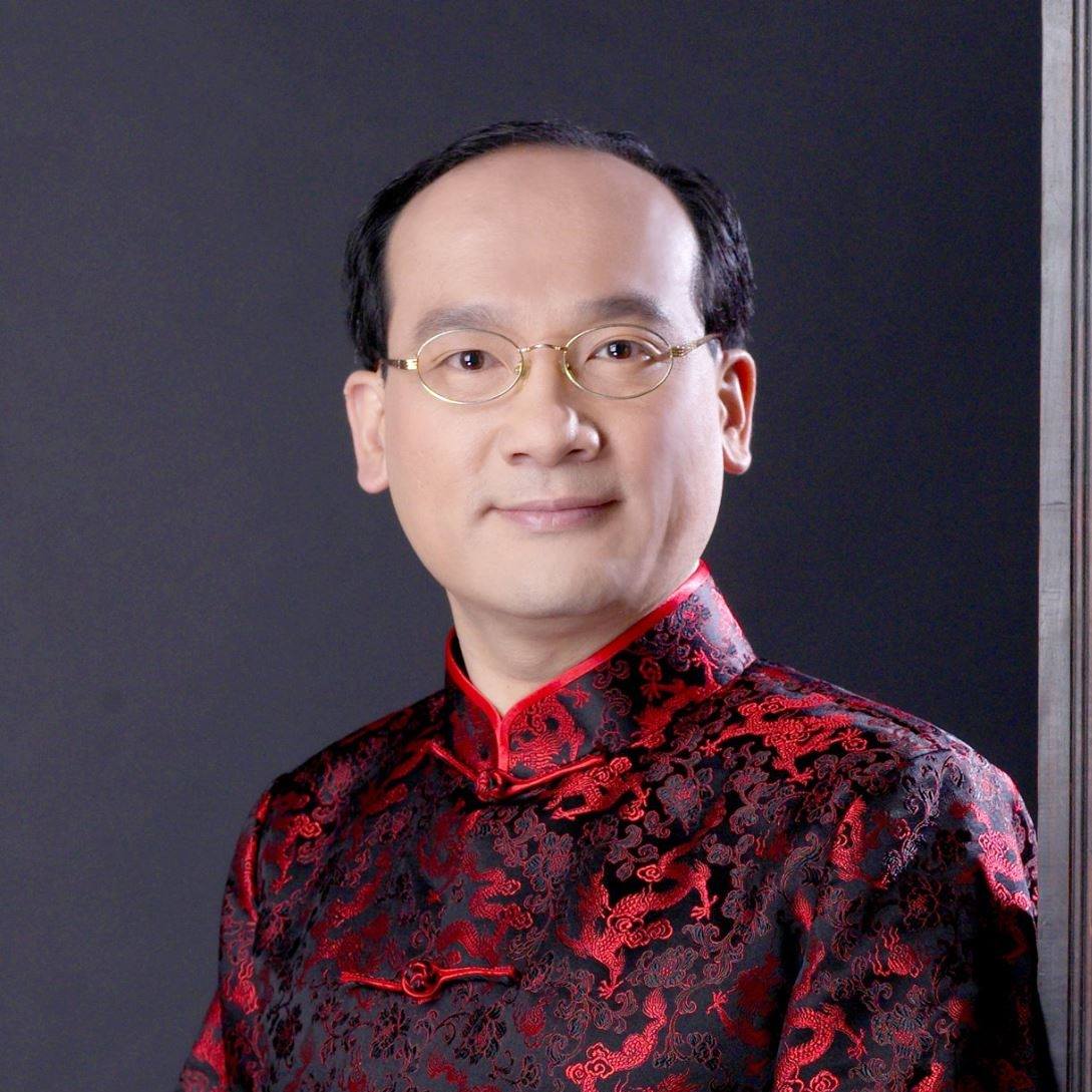 命理專家楊登嵙有「台中國師」封號。(圖/翻攝楊登嵙臉書)