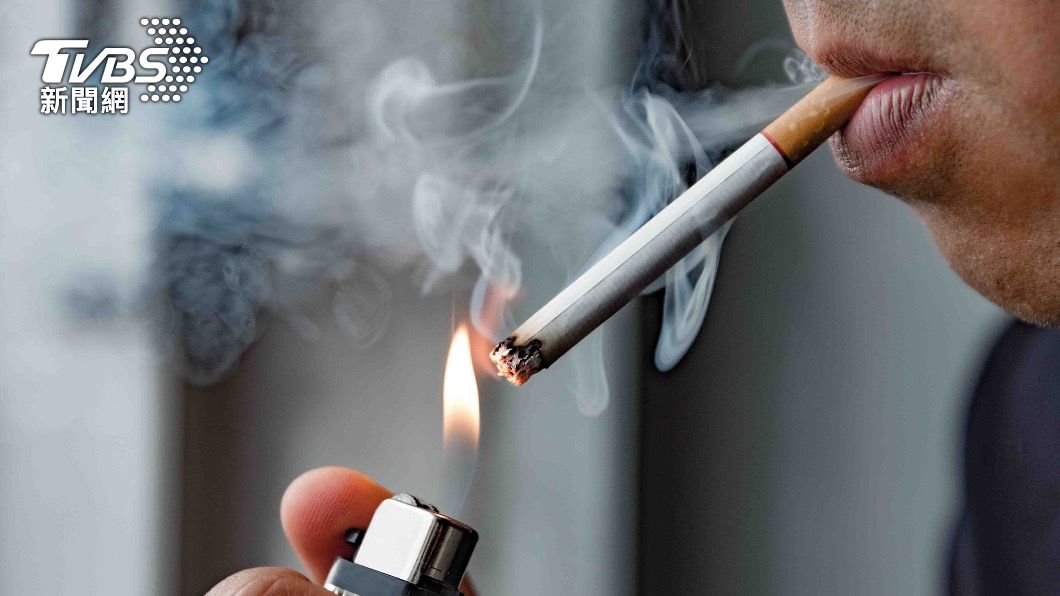從統計數字發現,三分之一肺癌病人有抽菸史、三分之二沒有。(示意圖/shutterstock達志影像)