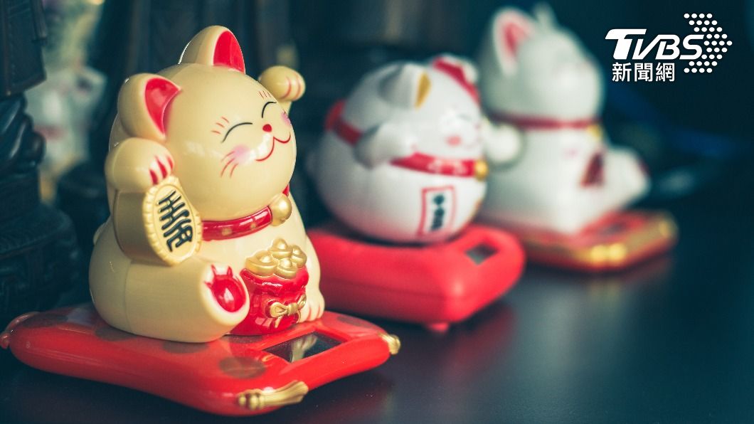 招財貓越靠近門口越有招財開運的效果。(示意圖/shutterstock達志影像)