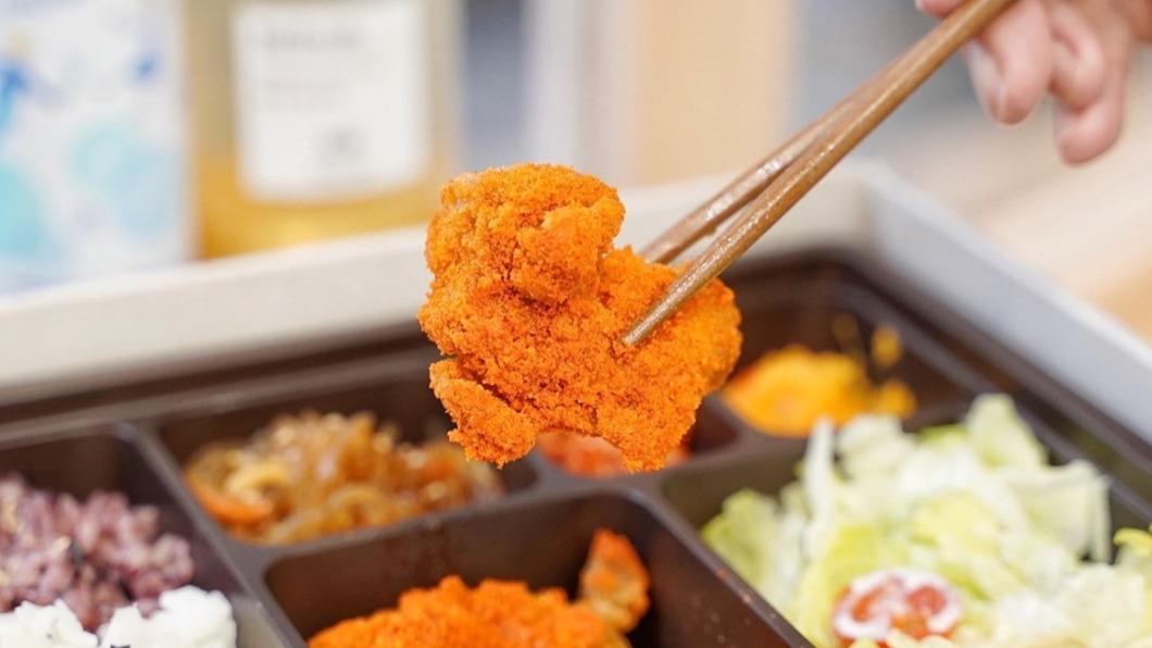 「超濃起司炸雞」口感薄脆多汁。(圖/阿華田的美食日記提供)
