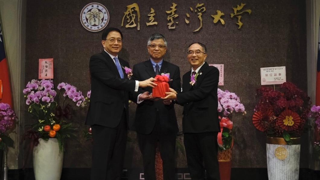 台大今舉行校長交接典禮。(圖/台大提供)