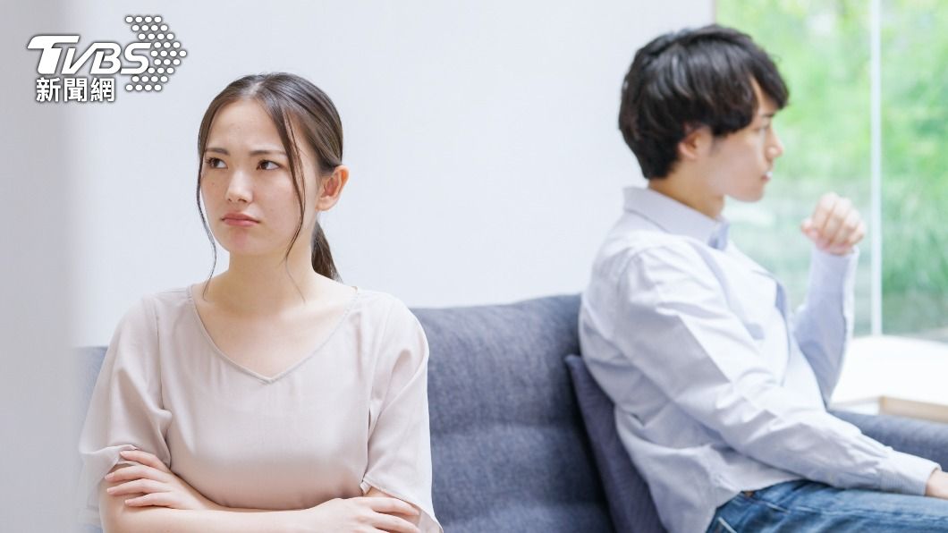 人妻警告老公「別再讓公婆進門,否則會直接退貨」。(示意圖/shutterstock 達志影像)