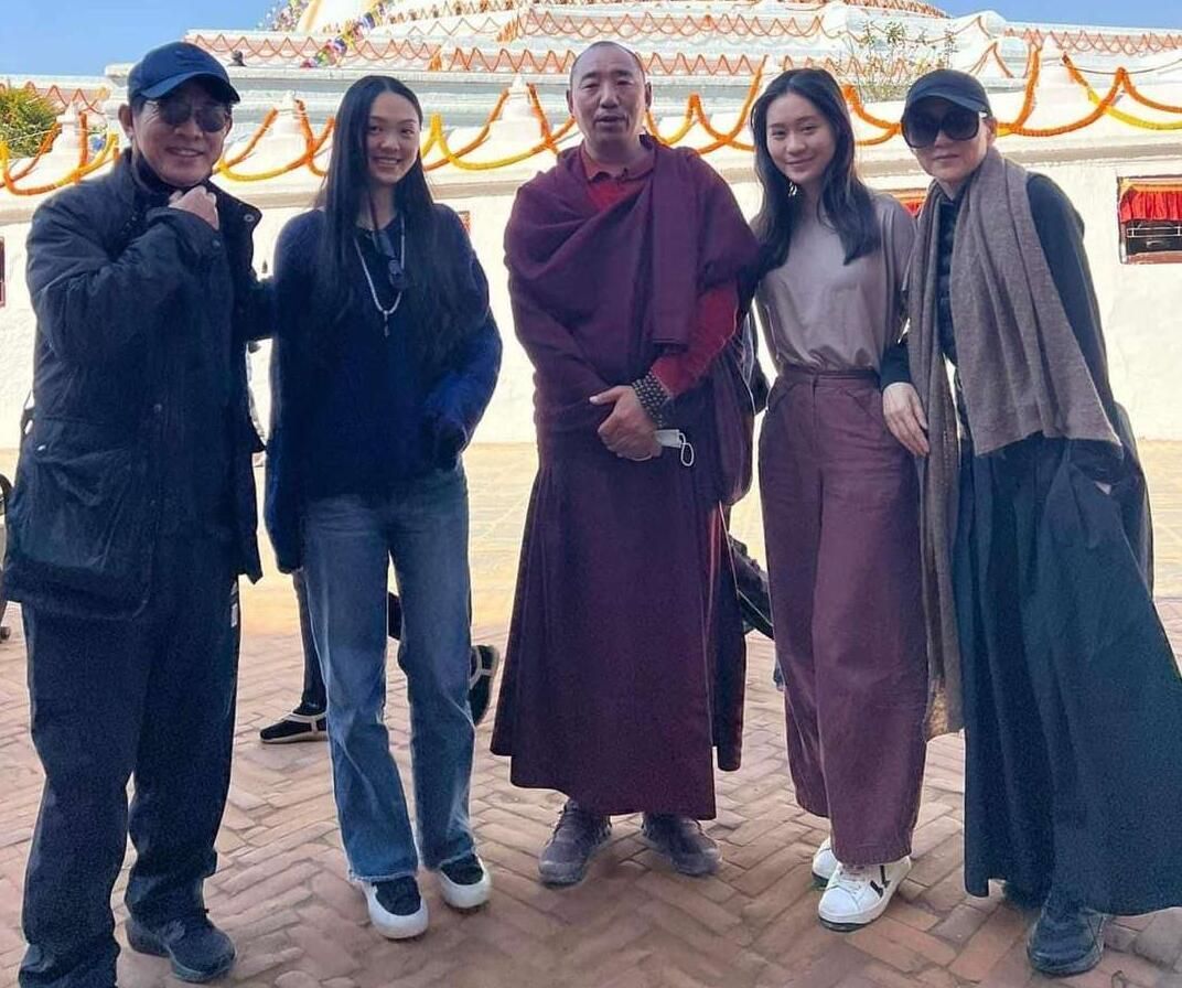 李連杰妻子利智(圖左)依舊保養得宜,根本看不出61歲了。(圖/翻攝自李連杰IG)