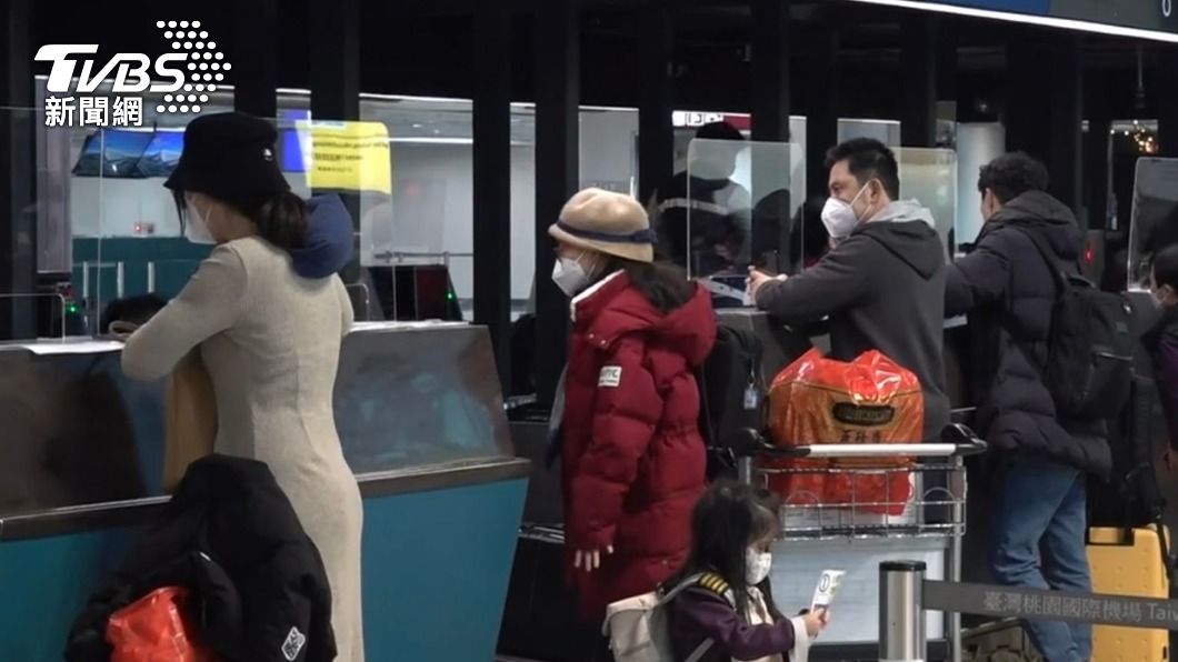 陸全面解封!直擊桃機「出境塞車」 地勤:2航班飛中國全客滿