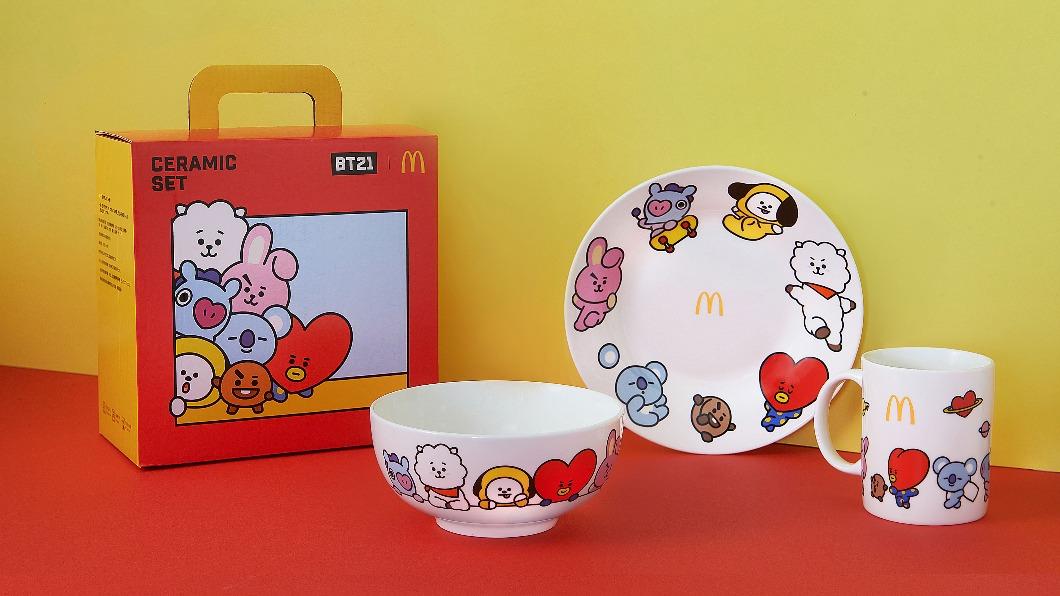 麥當勞金迎招財回歸!加碼推BT21餐具、歡樂送買一送一