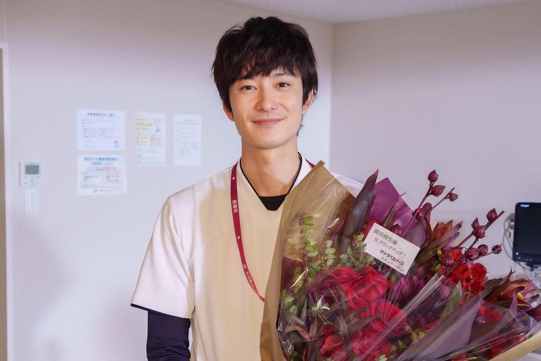 33歲的岡田將生似乎想再衝刺事業。（圖／翻攝自thetravelnurse_ex IG）