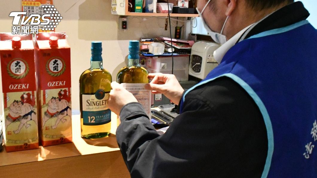 酒駕挨罰18萬!日料店老闆交出威士忌、清酒 扣押抵罰鍰
