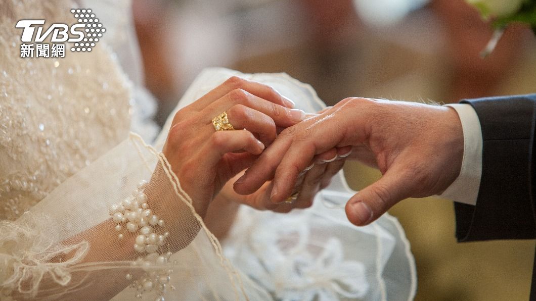 呂秋遠律師認為,都要結婚了,還是麻煩男方要有點擔當。(示意圖/Shutterstock達志影像)