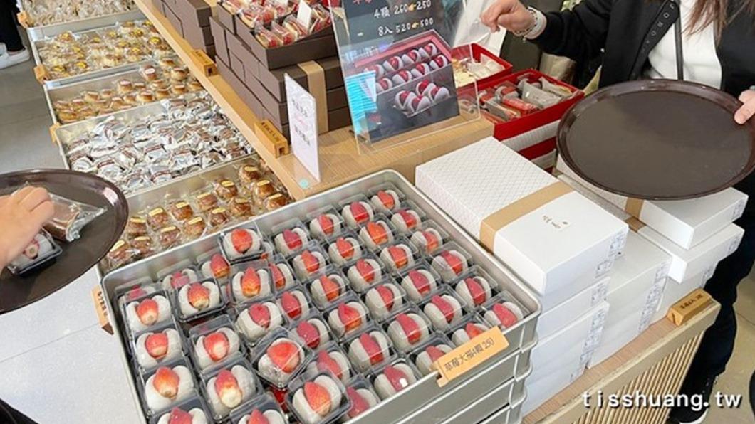 「滋養豆餡舖」每年到了草莓季節就會推出限定的草莓大福。(圖/TISS玩味食尚提供)