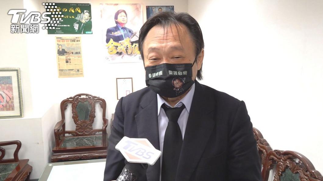 轟林智堅球場監工照「噁爛」 王世堅:草包應被檢調收押