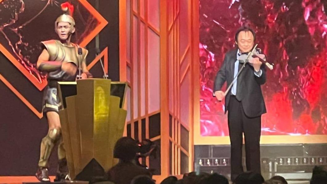 《炎上》挨轟太刻薄 王世堅坦言「對家人拍謝」:犯錯就面對