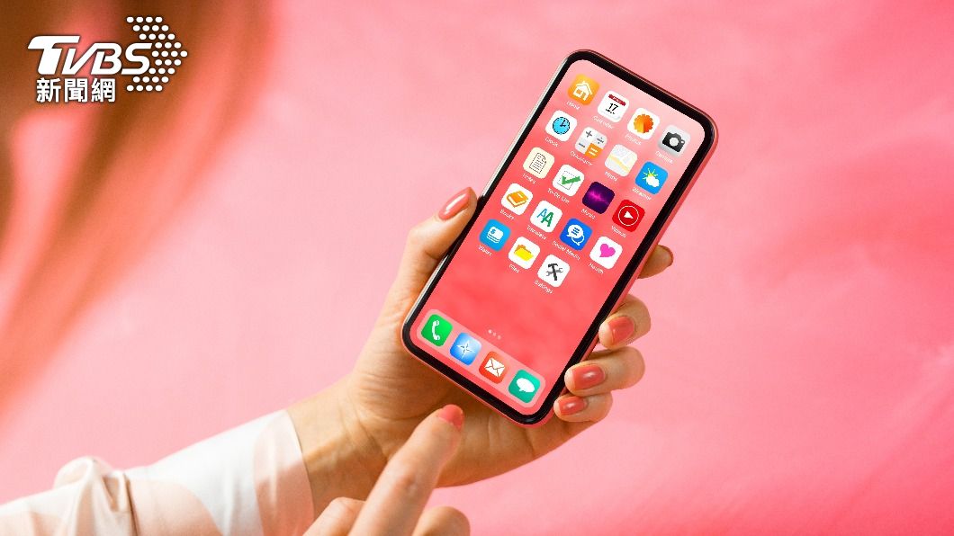 蘋果將iOS 15.6 RC版的認證通道關閉了。(示意圖/shutterstock/達志影像)