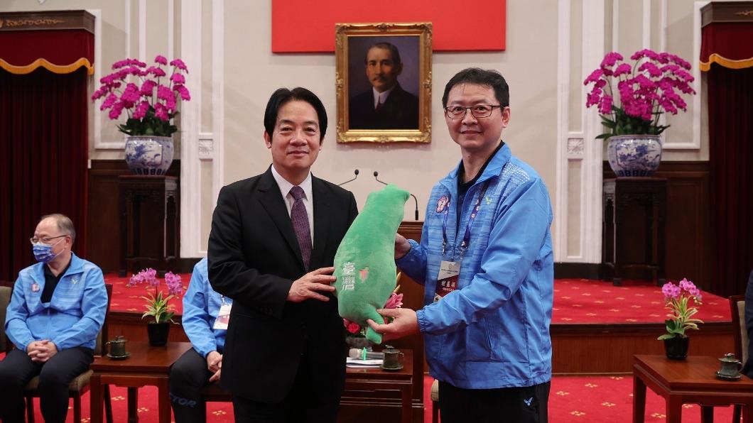 賴清德接見達福林匹克運動會代表團。(圖/體育署提供)
