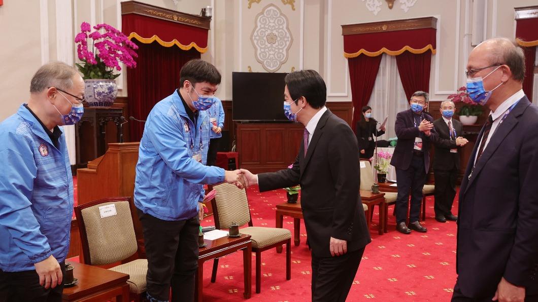 賴清德接見達福林匹克運動會代表團。(圖/體育署提供)