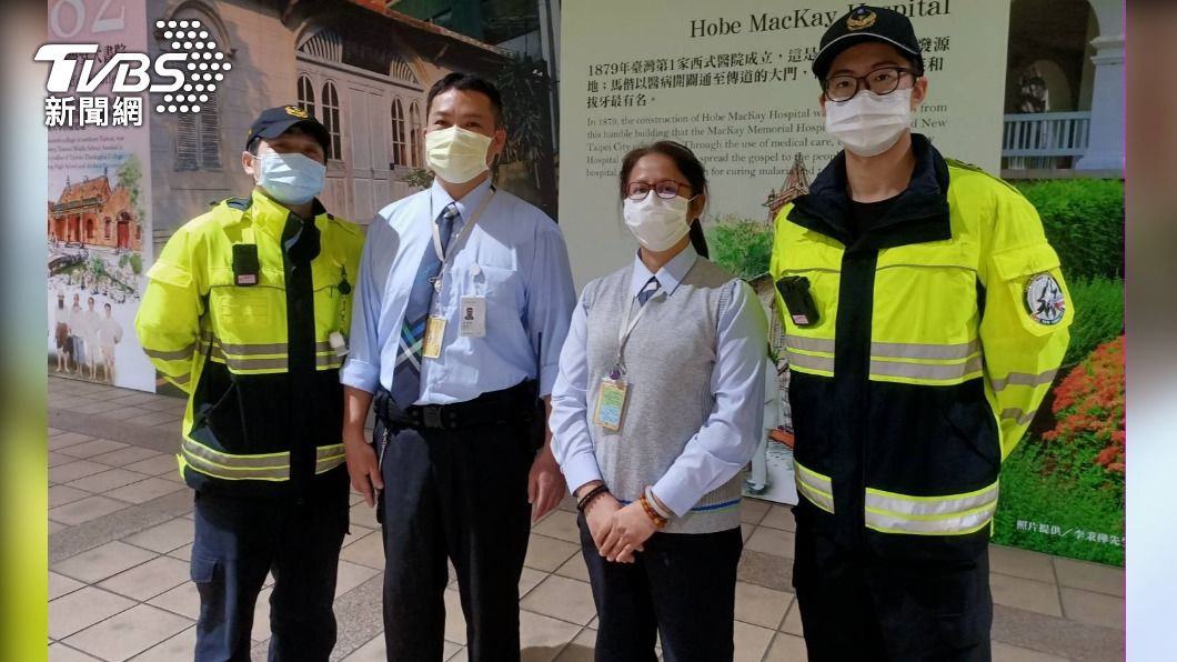 婦過馬路突癱軟無呼吸 站務員、警消聯手鬼門關前救人