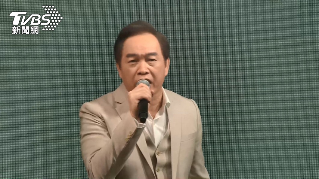 萬哏齊發!康康迎2個唱「佩服蔡依林」 自嘲:怕撐不到30周年紀念