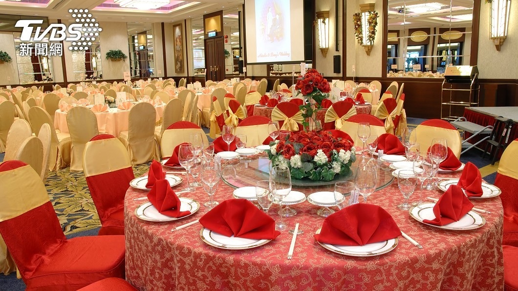 師自訂高檔謝師宴餐廳「每人繳1200」 家長超傻眼