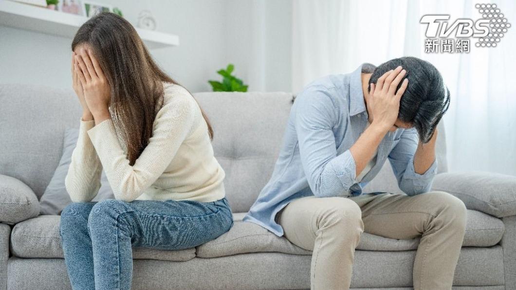 人妻指出,神經大條的老公認為婆婆的舉動沒什麼。(示意圖/shutterstock達志影像)