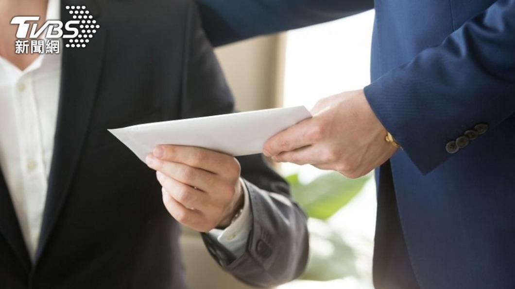 驚蟄過後,3生肖在職場上將有機會遇到貴人相助。(示意圖/shutterstock達志影像)
