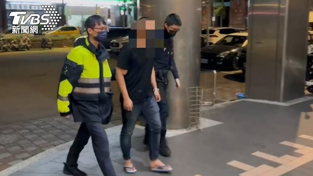 砸車男當晚被警方逮捕。（圖／TVBS）