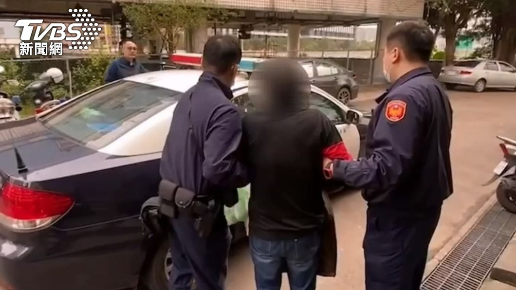 潘姓男子被警方送辦。(圖/TVBS)