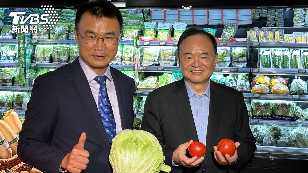 農委會主委陳吉仲和全聯董事長林敏雄。(圖/許稚佳攝)