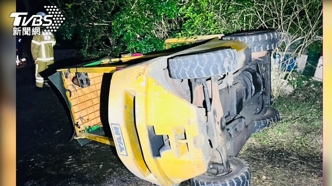 八旬老翁務農未歸!疑開堆高機翻車遭重壓 失去意識亡