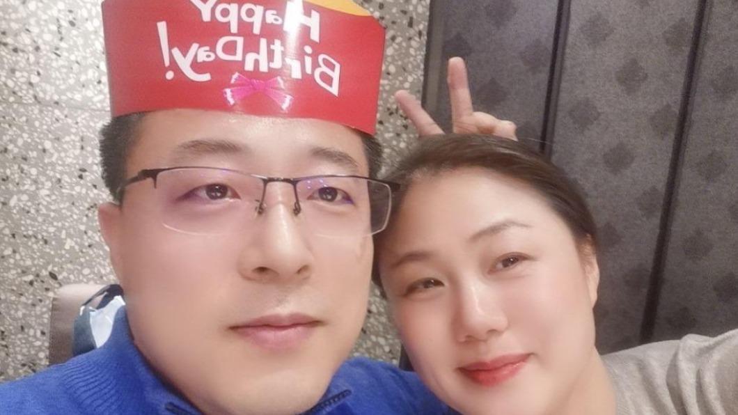 湯天如美肌開太大,讓趙立堅成了「小鮮肉」。(圖/翻攝自 《微博》@大聰和臭ㄚ頭))