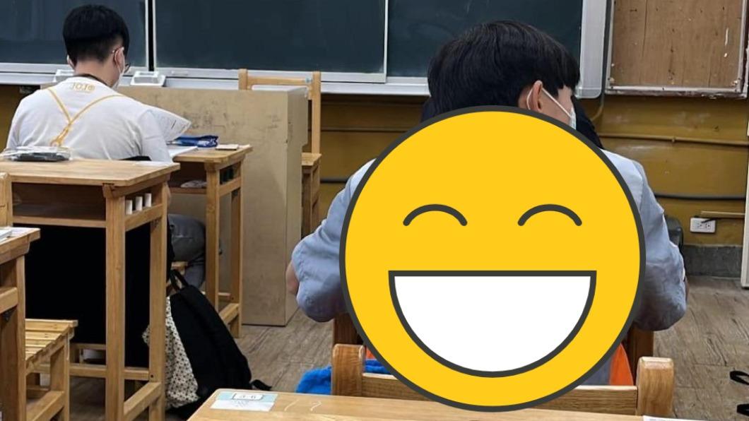 上班跑來考學測!他穿「公司制服」應考爆紅 網看了笑翻